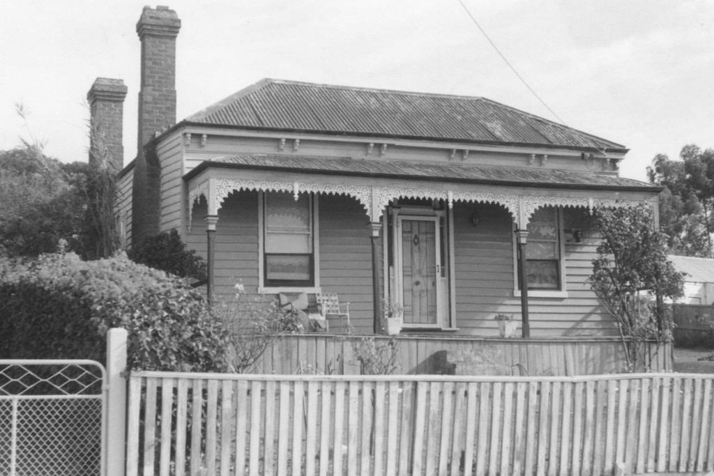 Cottages on Reef & Harker